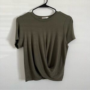Marine Layer Lexi twist front olive tee Size Medium